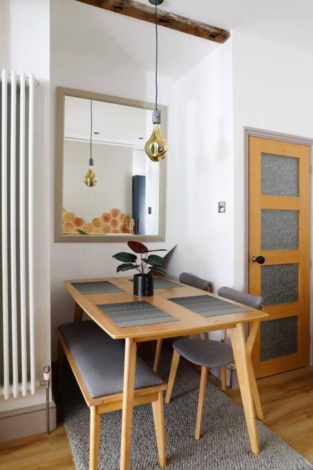 Stunning 2 Bedroom Flat 8Min Walk From The Beach Brighton Eksteriør billede