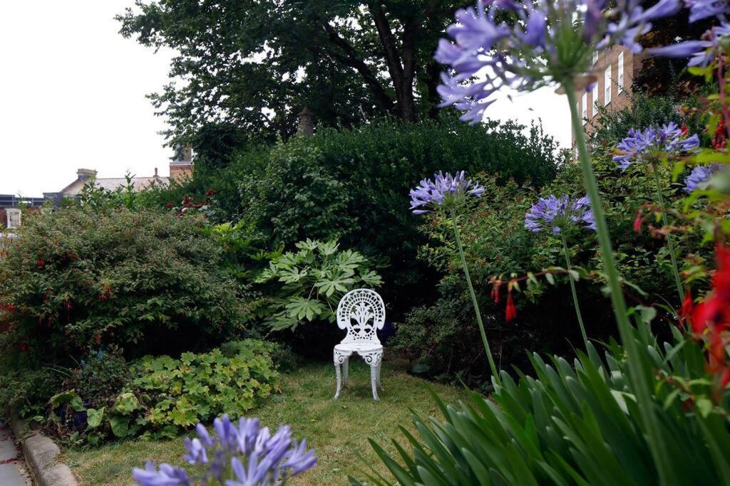 Stunning 2 Bedroom Flat 8Min Walk From The Beach Brighton Eksteriør billede