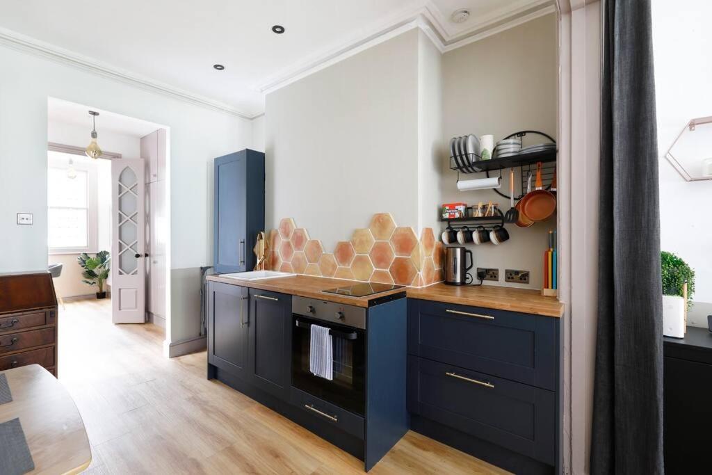 Stunning 2 Bedroom Flat 8Min Walk From The Beach Brighton Eksteriør billede
